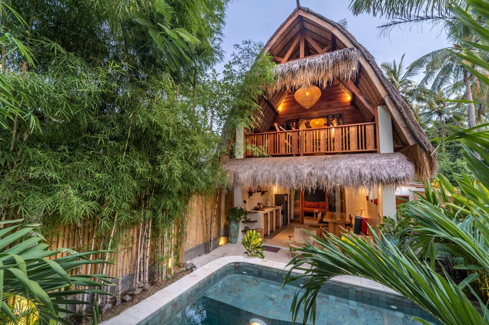 La Villa Loca Gili Air Exterior photo